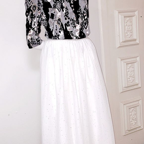 NEW: Ladies Girly Party Ivory Sheer w/Colorful Sparkly Confetti Tulle Skirt - Picture 3 of 16